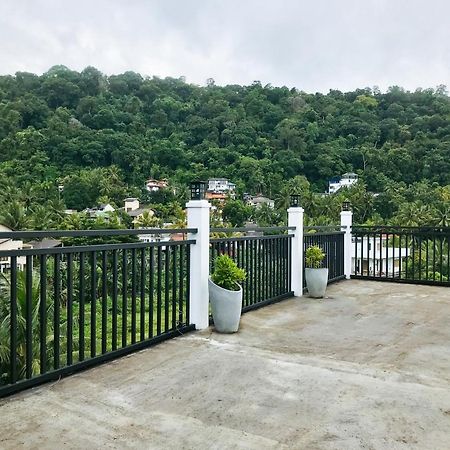 Tranquil Quarter Hotel Kandy Buitenkant foto